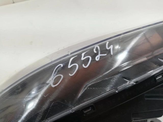 bontott HYUNDAI ELANTRA Jobb Fényszóró