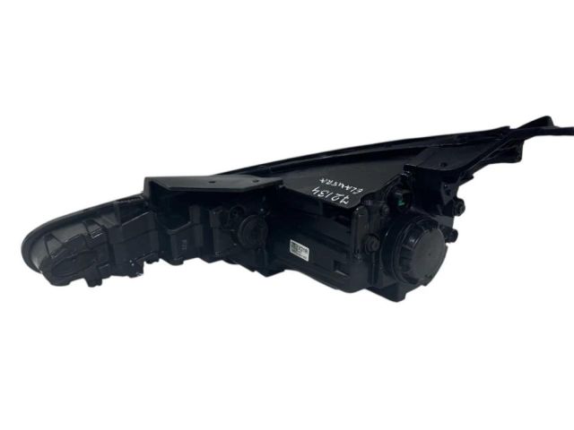 bontott HYUNDAI ELANTRA Jobb Fényszóró