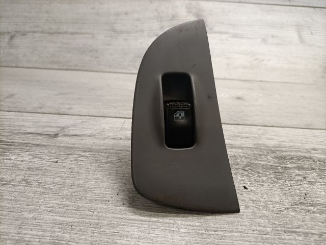 bontott HYUNDAI ELANTRA Jobb hátsó Ablakemelő Kapcsoló