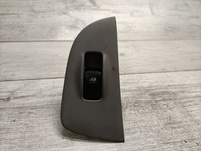 bontott HYUNDAI ELANTRA Jobb hátsó Ablakemelő Kapcsoló