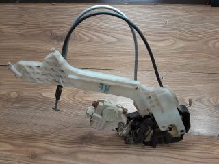 bontott HYUNDAI ELANTRA Jobb hátsó Ajtózár