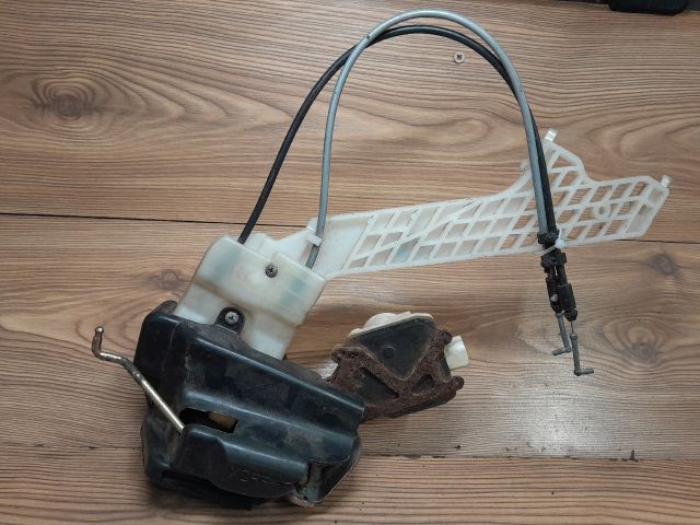 bontott HYUNDAI ELANTRA Jobb hátsó Ajtózár