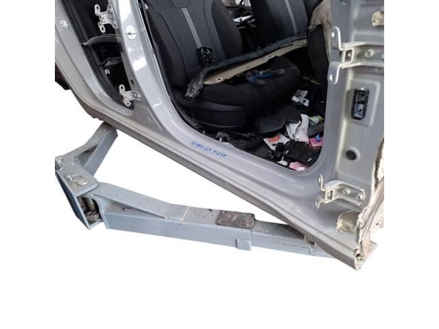 bontott HYUNDAI ELANTRA Jobb Küszöb