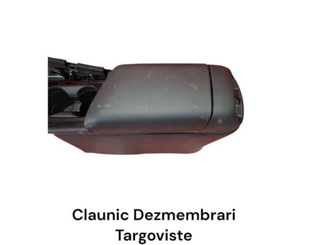 bontott HYUNDAI ELANTRA Könyöklő