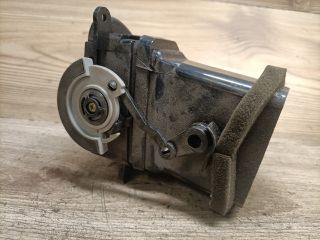 bontott HYUNDAI ELANTRA Középső Jobb Szellőző