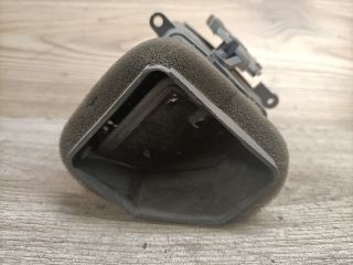 bontott HYUNDAI ELANTRA Középső Jobb Szellőző