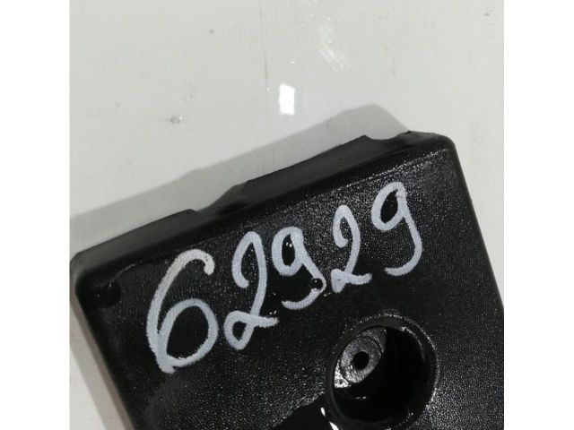 bontott HYUNDAI ELANTRA Rendszámtábla Tartó