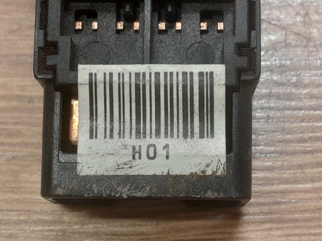 bontott HYUNDAI ELANTRA Vészvillogó Kapcsoló