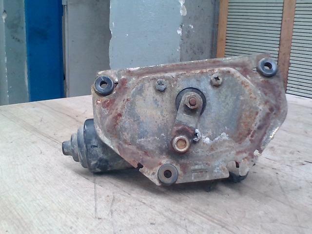 bontott HYUNDAI GALLOPER Első Ablaktörlő Motor