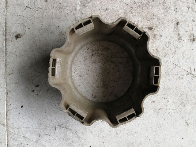 bontott HYUNDAI GALLOPER Felniközép (1 db)