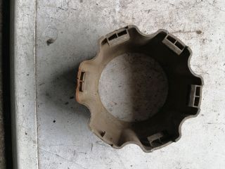 bontott HYUNDAI GALLOPER Felniközép (1 db)