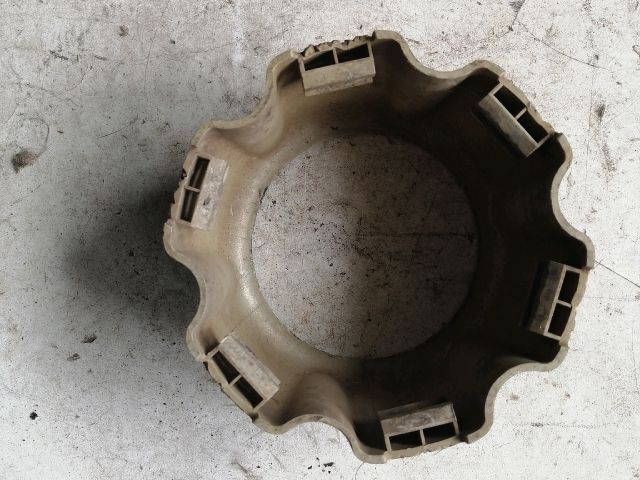 bontott HYUNDAI GALLOPER Felniközép (1 db)