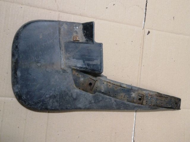 bontott HYUNDAI GALLOPER Jobb első Sárvédő Gumi