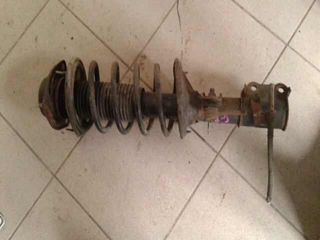 bontott HYUNDAI GETZ Bal első Gólyaláb (Lengécsillapító, Rugó)