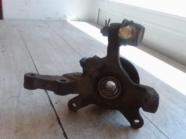 bontott HYUNDAI GETZ Jobb első Csonkállvány Kerékaggyal