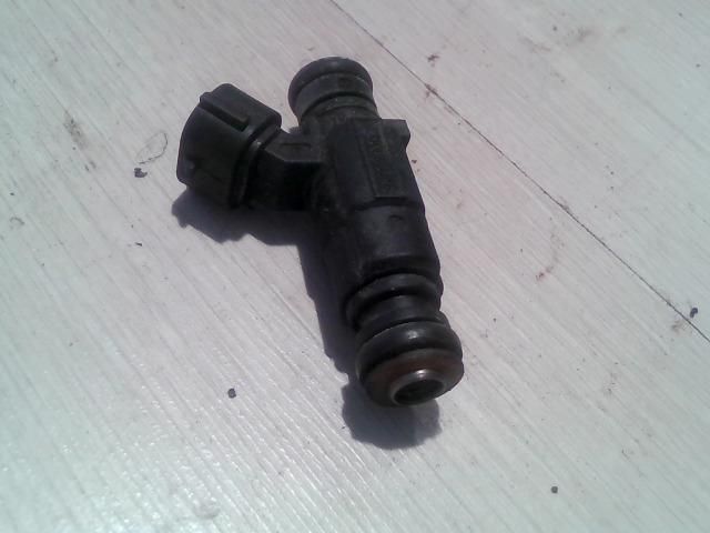 bontott HYUNDAI GETZ Porlasztó (1 db)