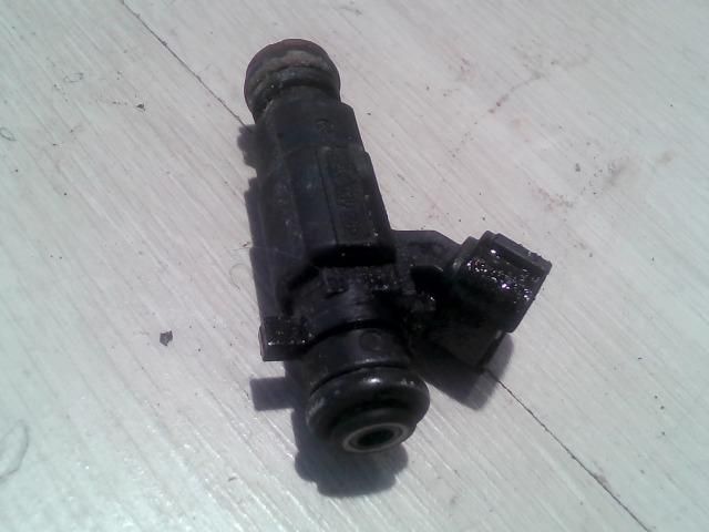 bontott HYUNDAI GETZ Porlasztó (1 db)