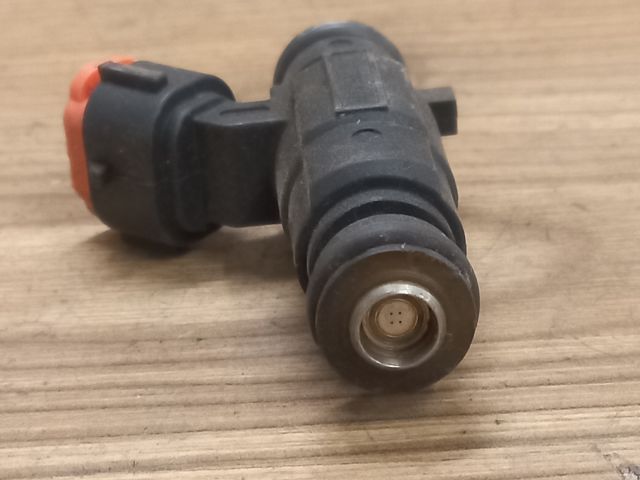 bontott HYUNDAI GETZ Porlasztó (1 db)