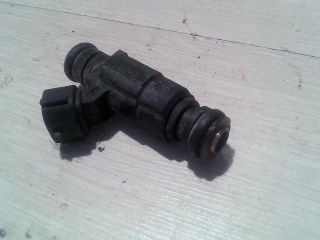 bontott HYUNDAI GETZ Porlasztó (1 db)