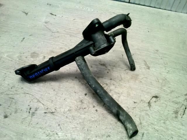 bontott HYUNDAI GETZ Termosztátház Csővel