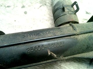 bontott HYUNDAI GETZ Termosztátház Csővel