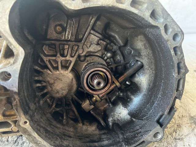 bontott HYUNDAI GETZ Váltó (Mechanikus)