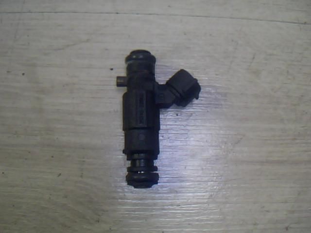 bontott HYUNDAI GETZ Porlasztó (1 db)