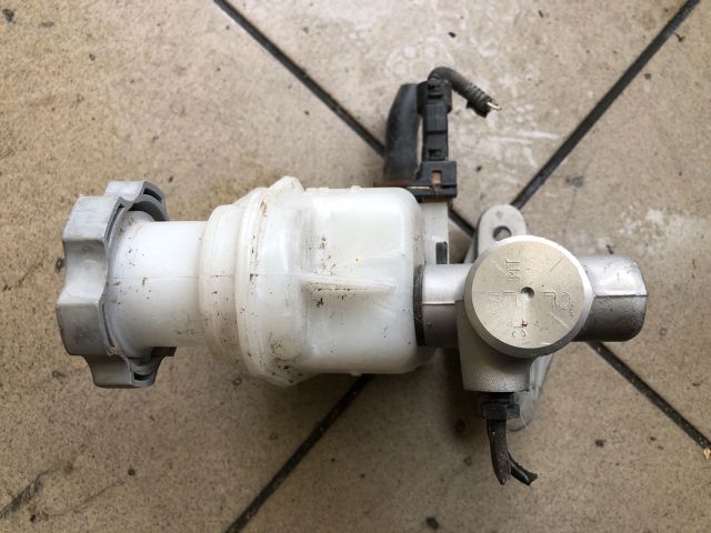 bontott HYUNDAI GETZ Főfékhenger