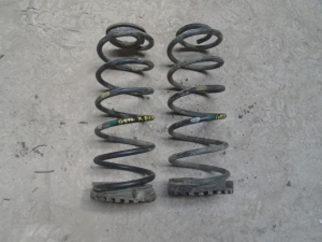 bontott HYUNDAI GETZ Hátsó Rugó