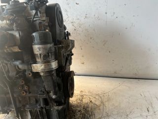 bontott HYUNDAI GETZ Motor (Fűzött blokk hengerfejjel)