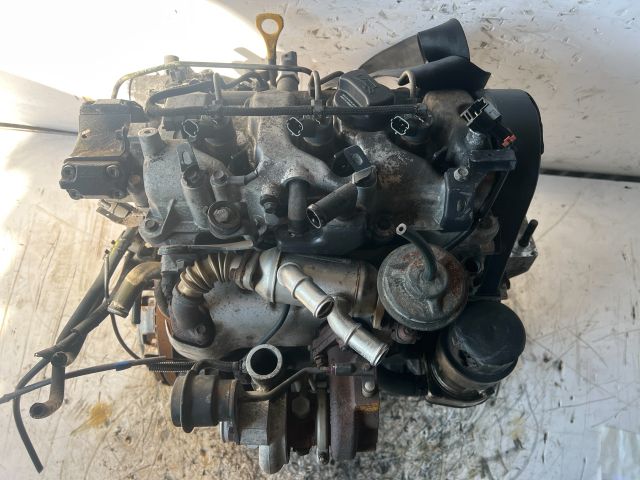 bontott HYUNDAI GETZ Motor (Fűzött blokk hengerfejjel)