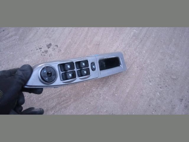 bontott HYUNDAI GETZ Ablakemelő Kapcsoló Négyes / Kettes