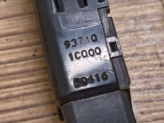 bontott HYUNDAI GETZ Ablakfűtés Kapcsoló