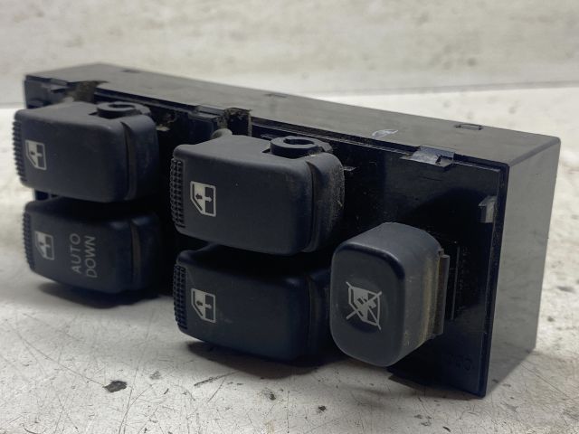 bontott HYUNDAI GETZ Bal első Ablakemelő Kapcsoló