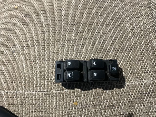 bontott HYUNDAI GETZ Bal első Ablakemelő Kapcsoló