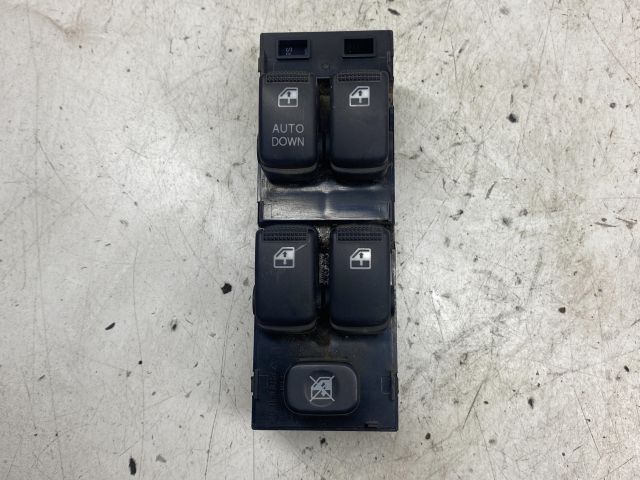 bontott HYUNDAI GETZ Bal első Ablakemelő Kapcsoló