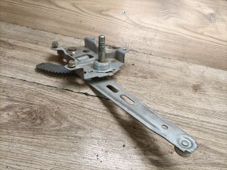 bontott HYUNDAI GETZ Bal hátsó Ablakemelő Szerkezet (Mechanikus)