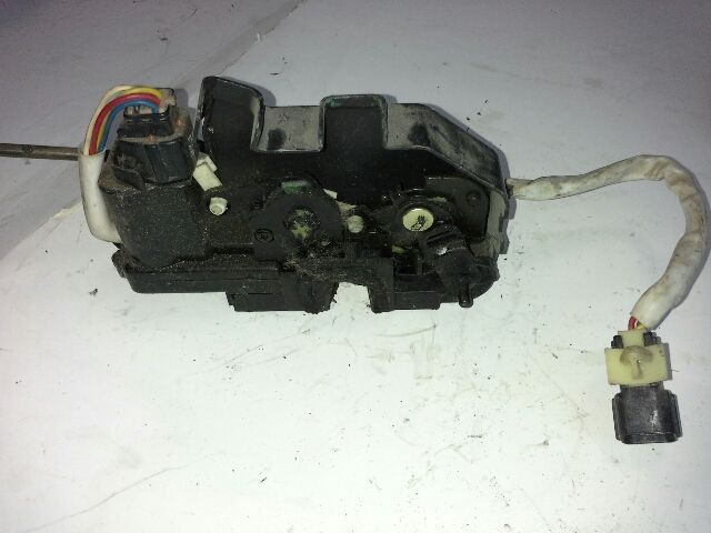 bontott HYUNDAI GETZ Bal hátsó Ajtózár