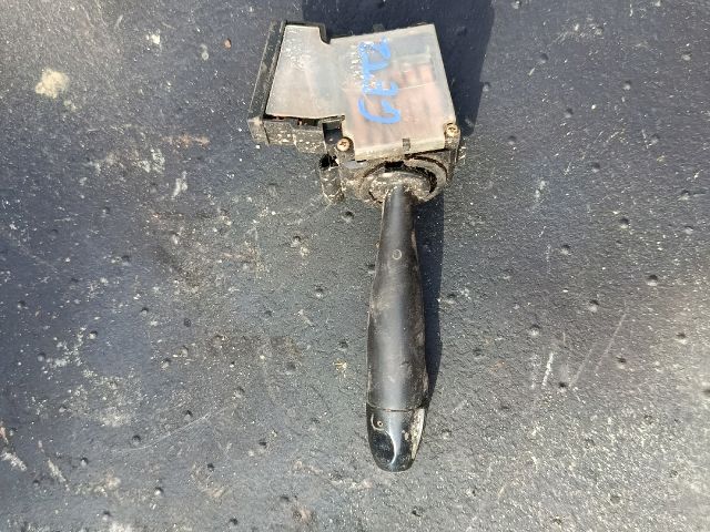 bontott HYUNDAI GETZ Bal Kormánykapcsoló Irányjelző