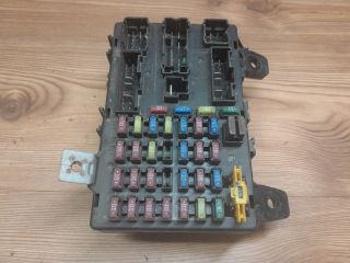 bontott HYUNDAI GETZ Biztosítéktábla Utastér