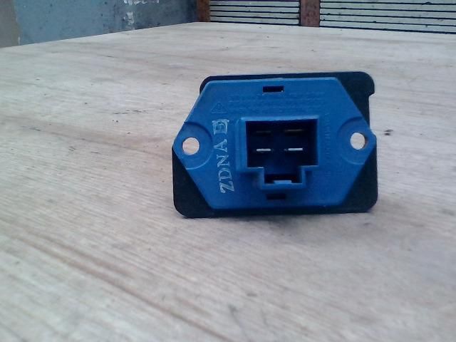 bontott HYUNDAI GETZ Előtét Ellenállás Fűtőmotor