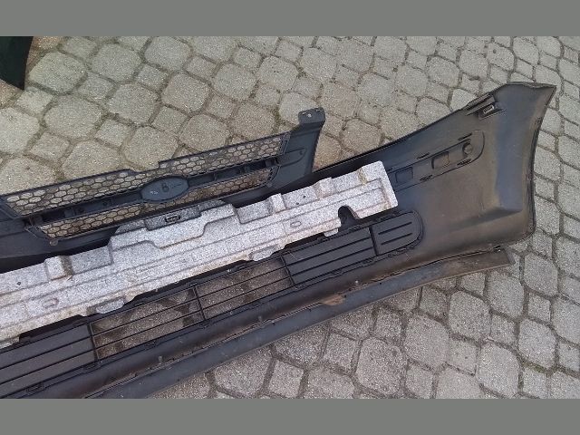 bontott HYUNDAI GETZ Első Lökhárító (Részeivel)