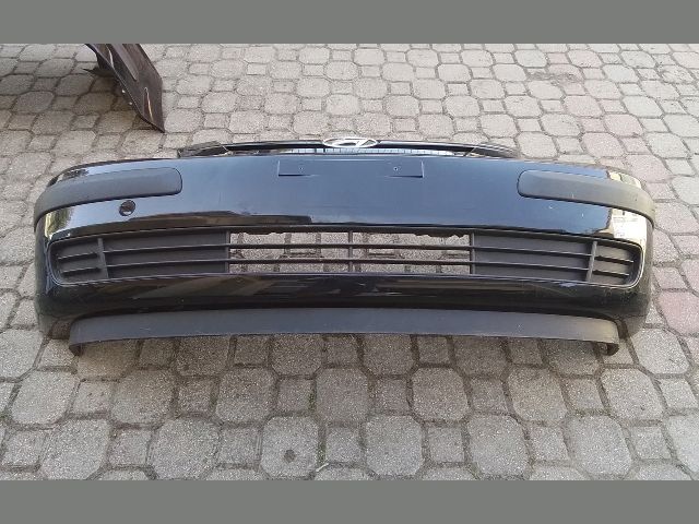 bontott HYUNDAI GETZ Első Lökhárító (Részeivel)