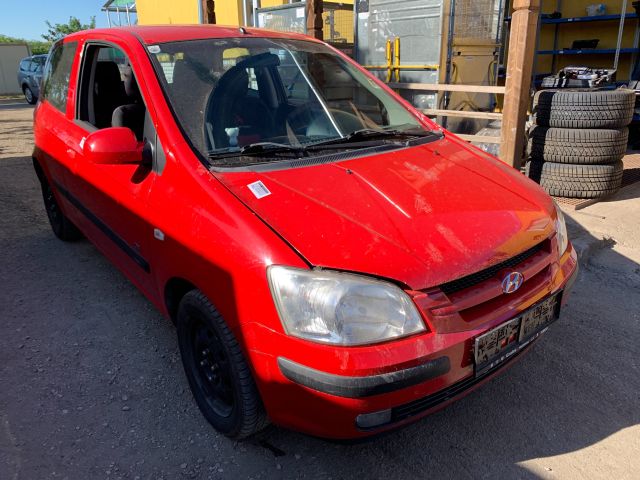 bontott HYUNDAI GETZ Első Lökhárító (Üresen)