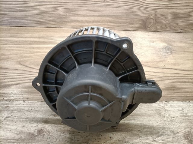 bontott HYUNDAI GETZ Fűtőmotor (Klímás)