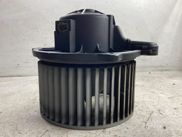 bontott HYUNDAI GETZ Fűtőmotor (Klímás)