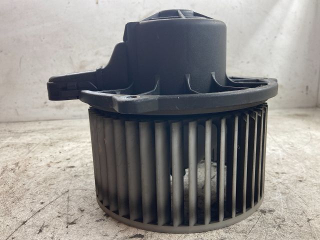 bontott HYUNDAI GETZ Fűtőmotor (Klímás)