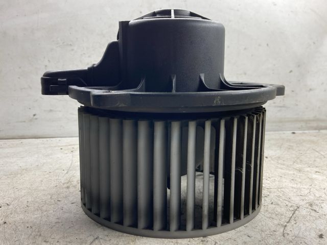 bontott HYUNDAI GETZ Fűtőmotor (Klímás)