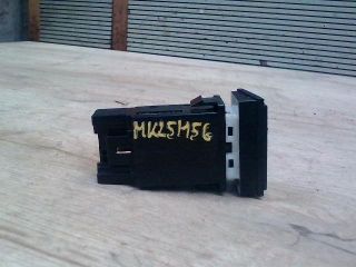 bontott HYUNDAI GETZ Hátsó Ködzárófény Kapcsoló