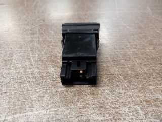 bontott HYUNDAI GETZ Hátsó Ködzárófény Kapcsoló